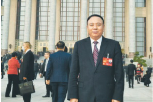 全國人大代表、九洲集團(tuán)董事長李寅：提高微電網(wǎng)利用率 推動(dòng)能源結(jié)構(gòu)轉(zhuǎn)型